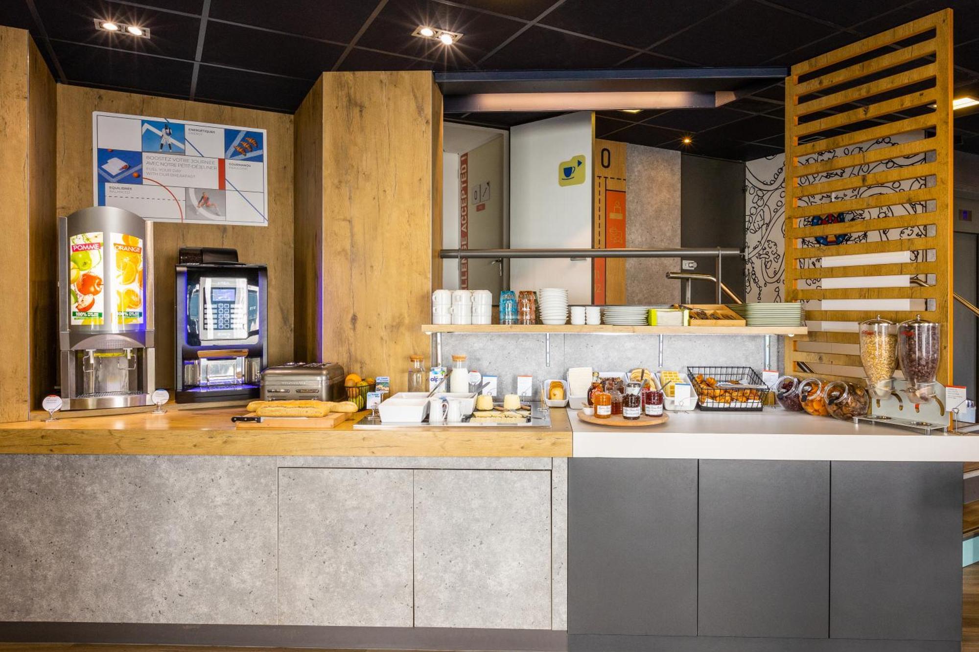 Ibis Budget Angouleme Centre Екстер'єр фото