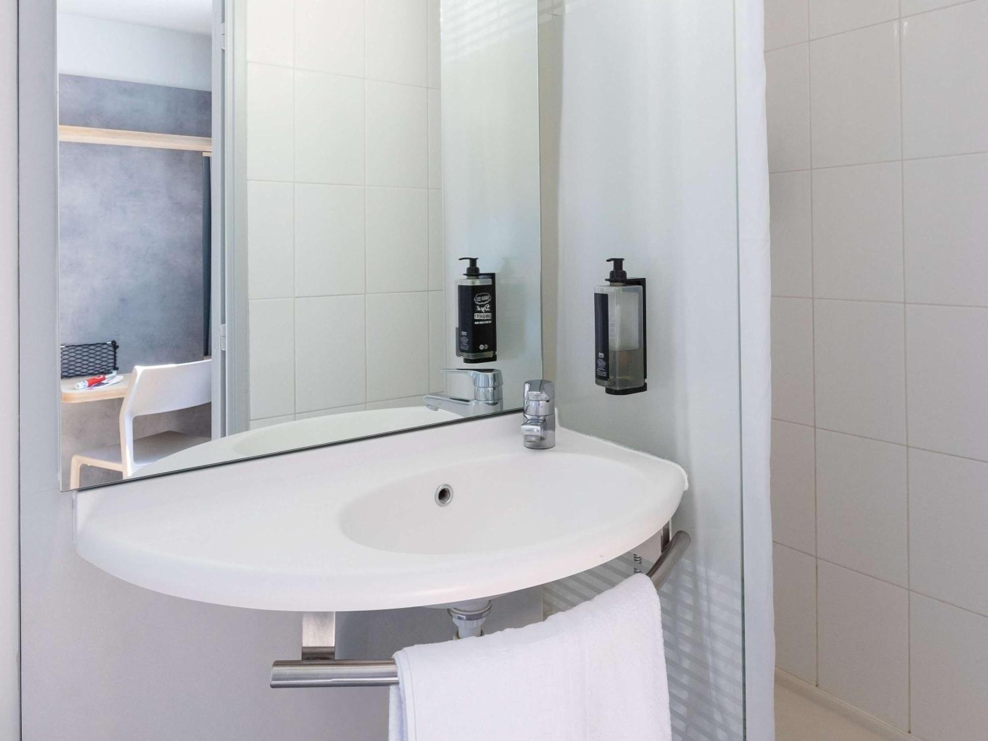 Ibis Budget Angouleme Centre Екстер'єр фото